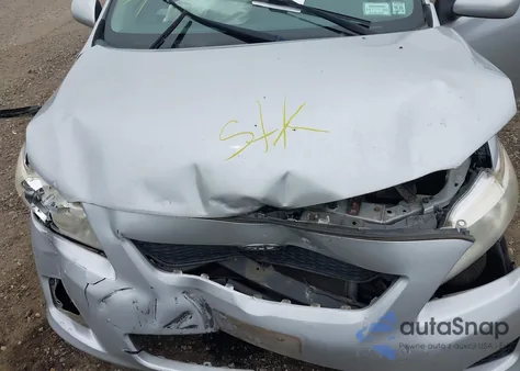 2010 Toyota Corolla Le z USA, uszkodzony, nr VIN 2T1BU4EE5AC298299